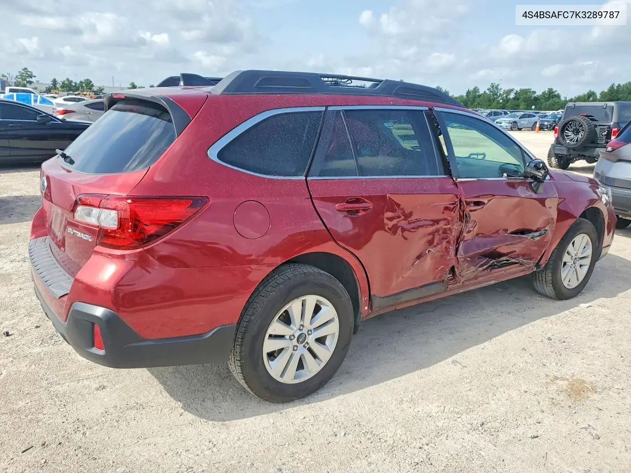2019 Subaru Outback 2.5I Premium VIN: 4S4BSAFC7K3289787 Lot: 61004096