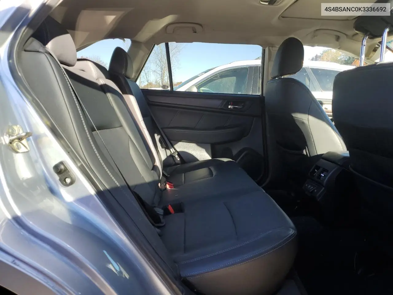 4S4BSANC0K3336692 2019 Subaru Outback 2.5I Limited