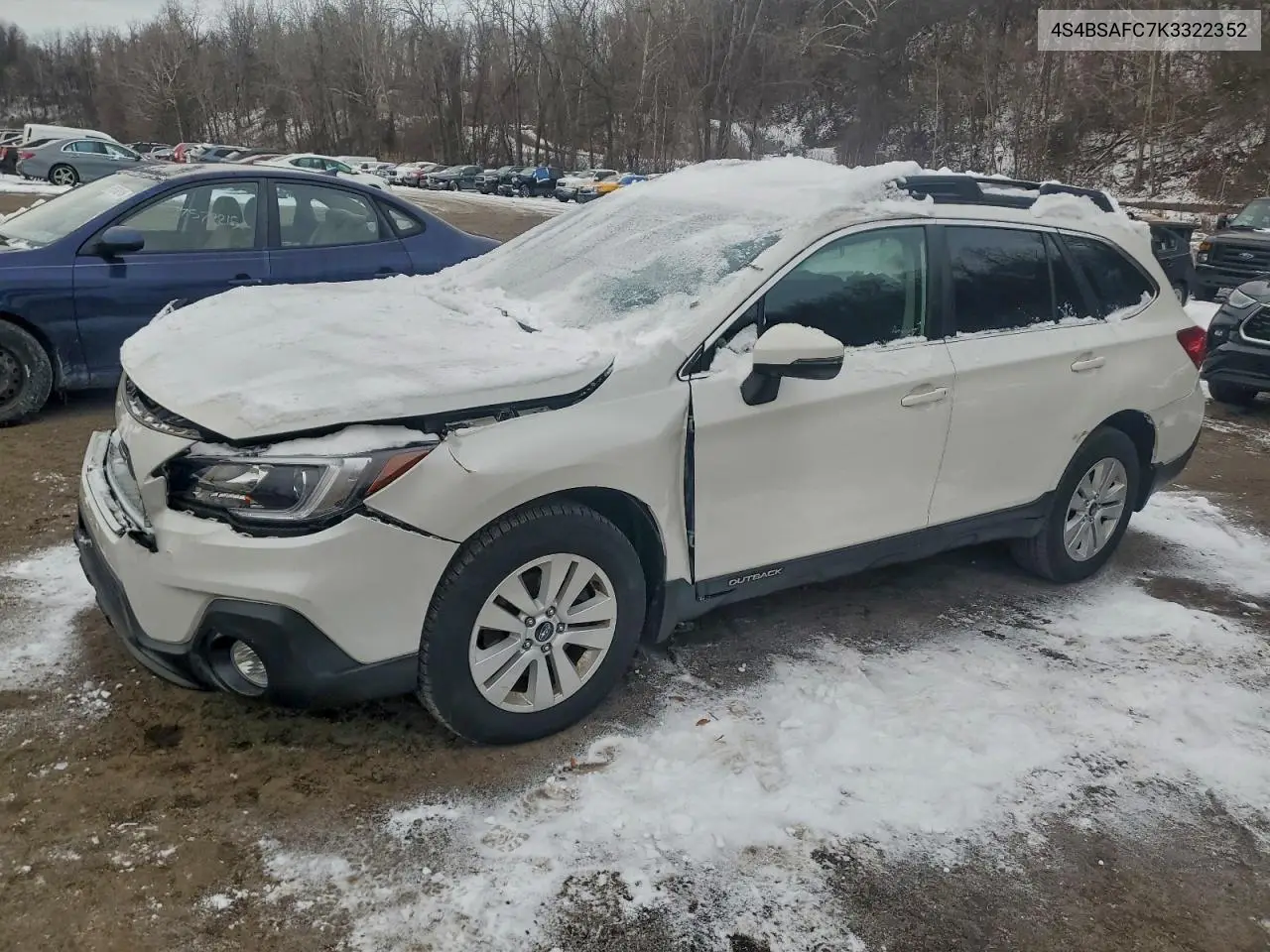 4S4BSAFC7K3322352 2019 Subaru Outback 2.5I Premium