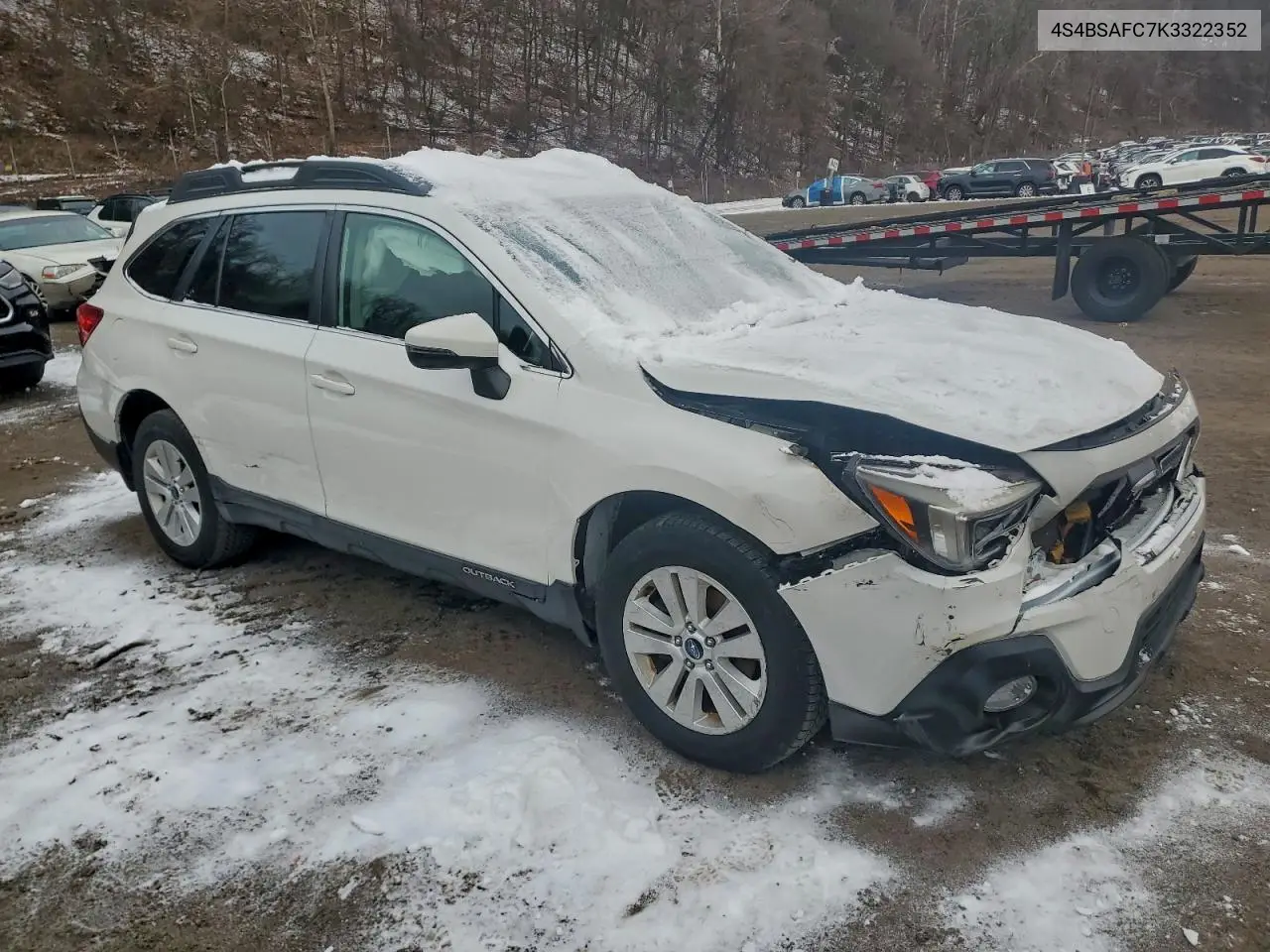 4S4BSAFC7K3322352 2019 Subaru Outback 2.5I Premium
