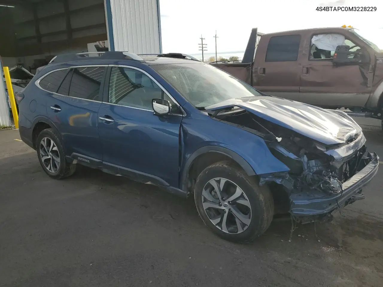 4S4BTAPC0M3228229 2021 Subaru Outback Touring
