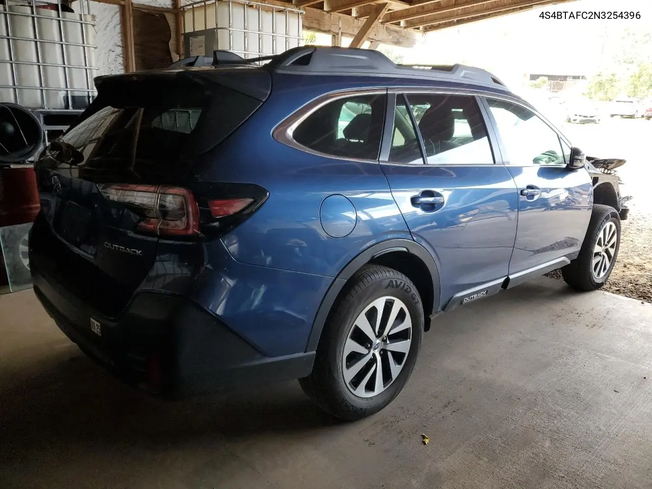 4S4BTAFC2N3254396 2022 Subaru Outback Premium