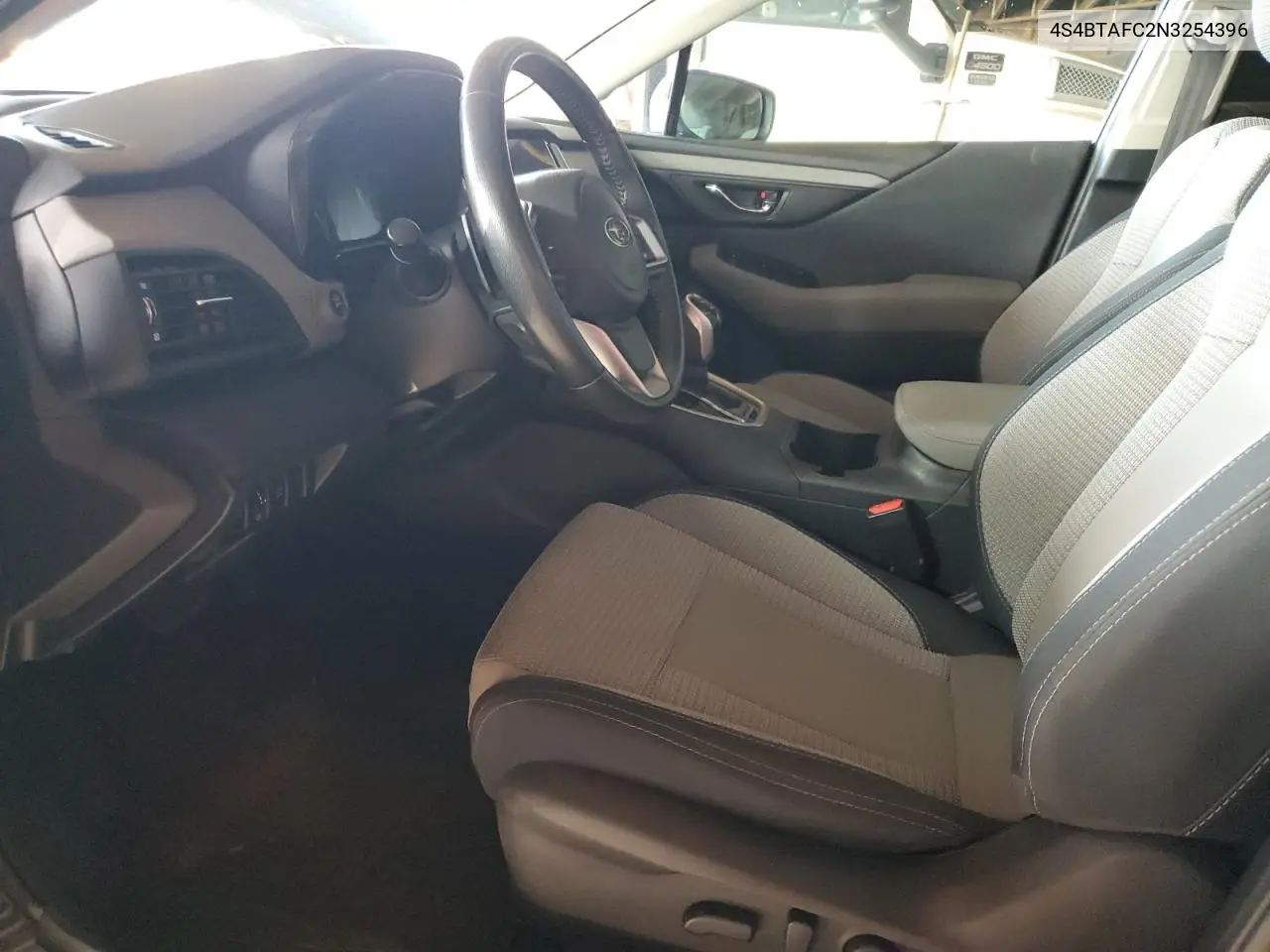 4S4BTAFC2N3254396 2022 Subaru Outback Premium