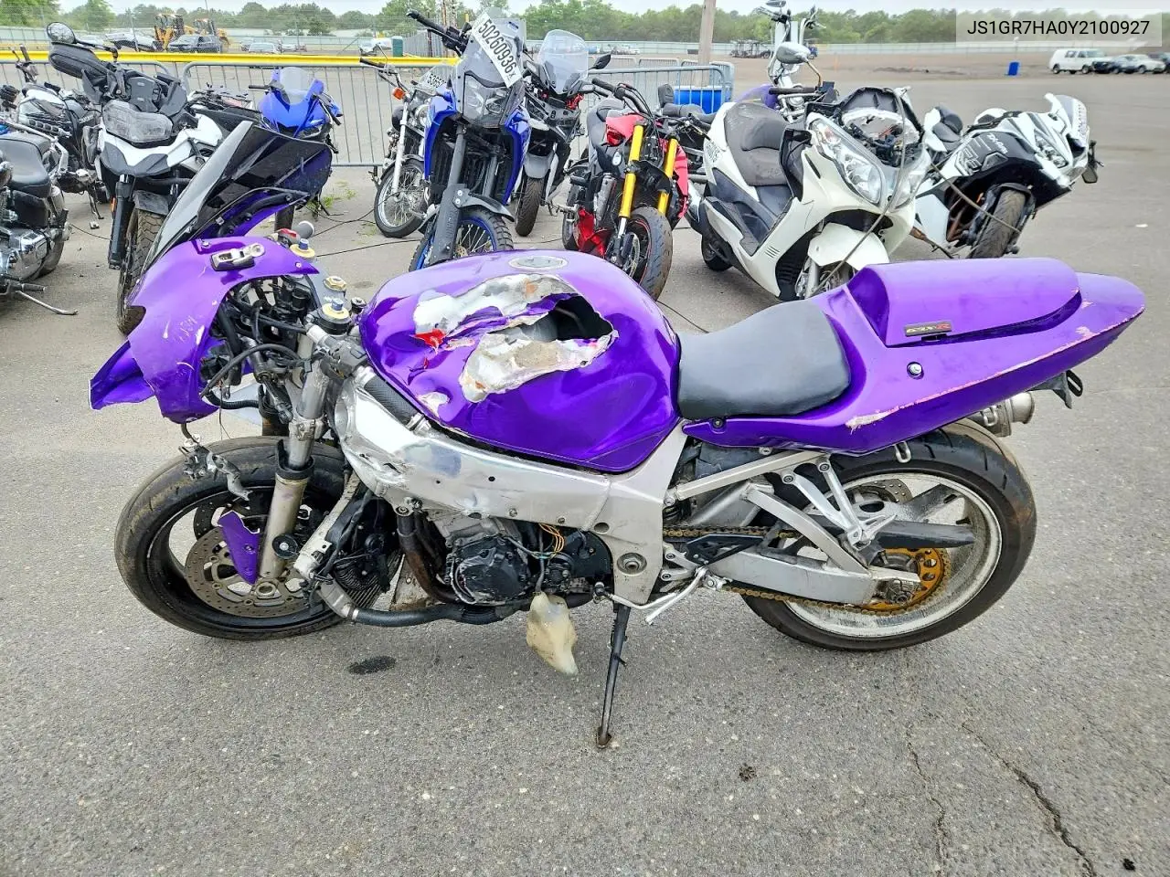 2000 Suzuki Gsx-R750 VIN: JS1GR7HA0Y2100927 Lot: 57948356
