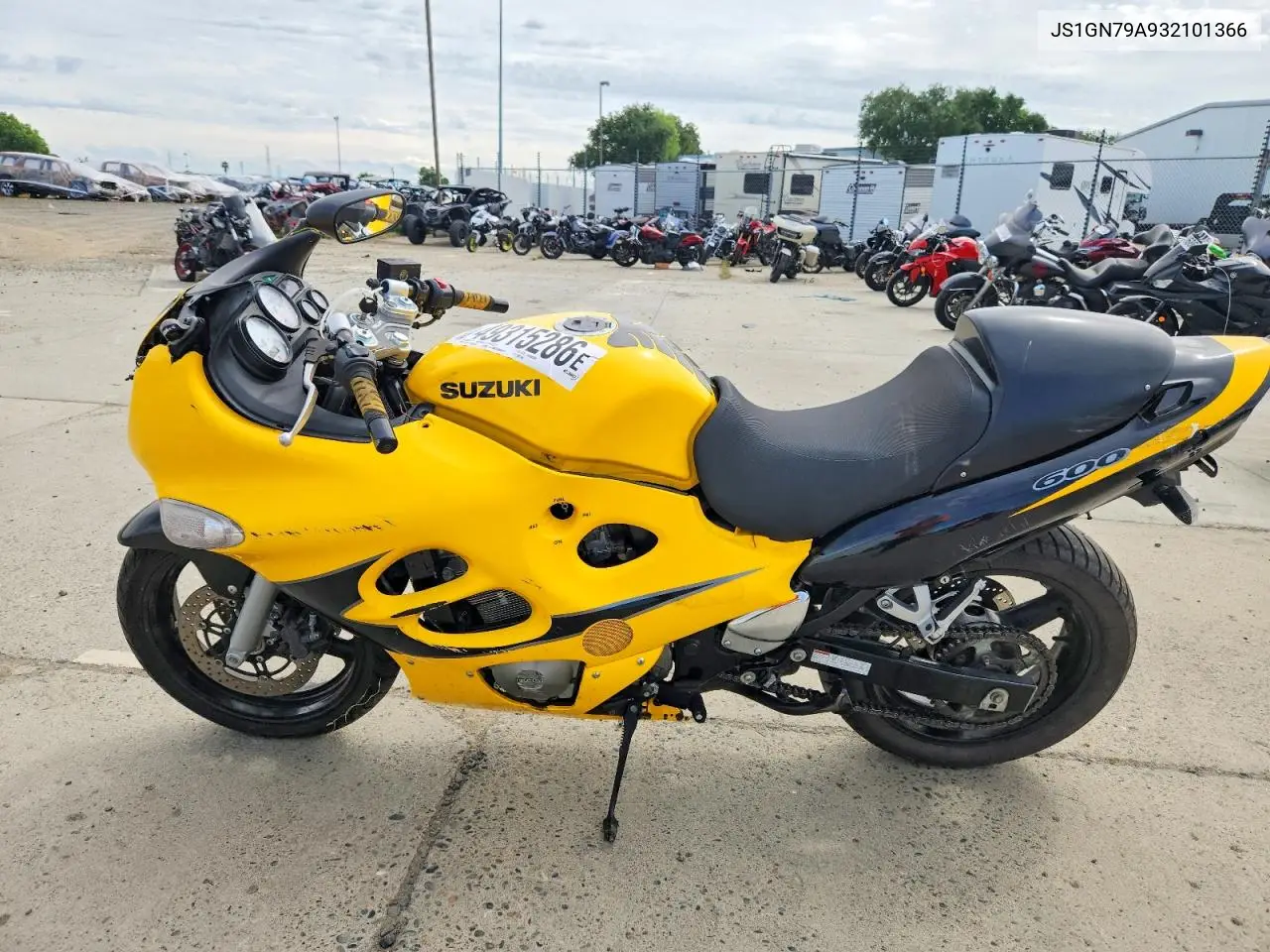 2003 Suzuki Gsx600 F VIN: JS1GN79A932101366 Lot: 49315286