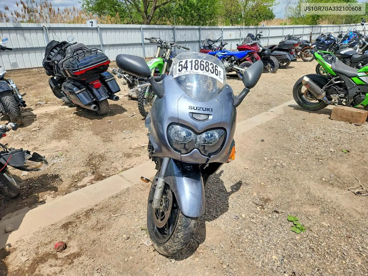 2003 Suzuki Gsx750 F VIN: JS1GR7GA332100608 Lot: 54186836