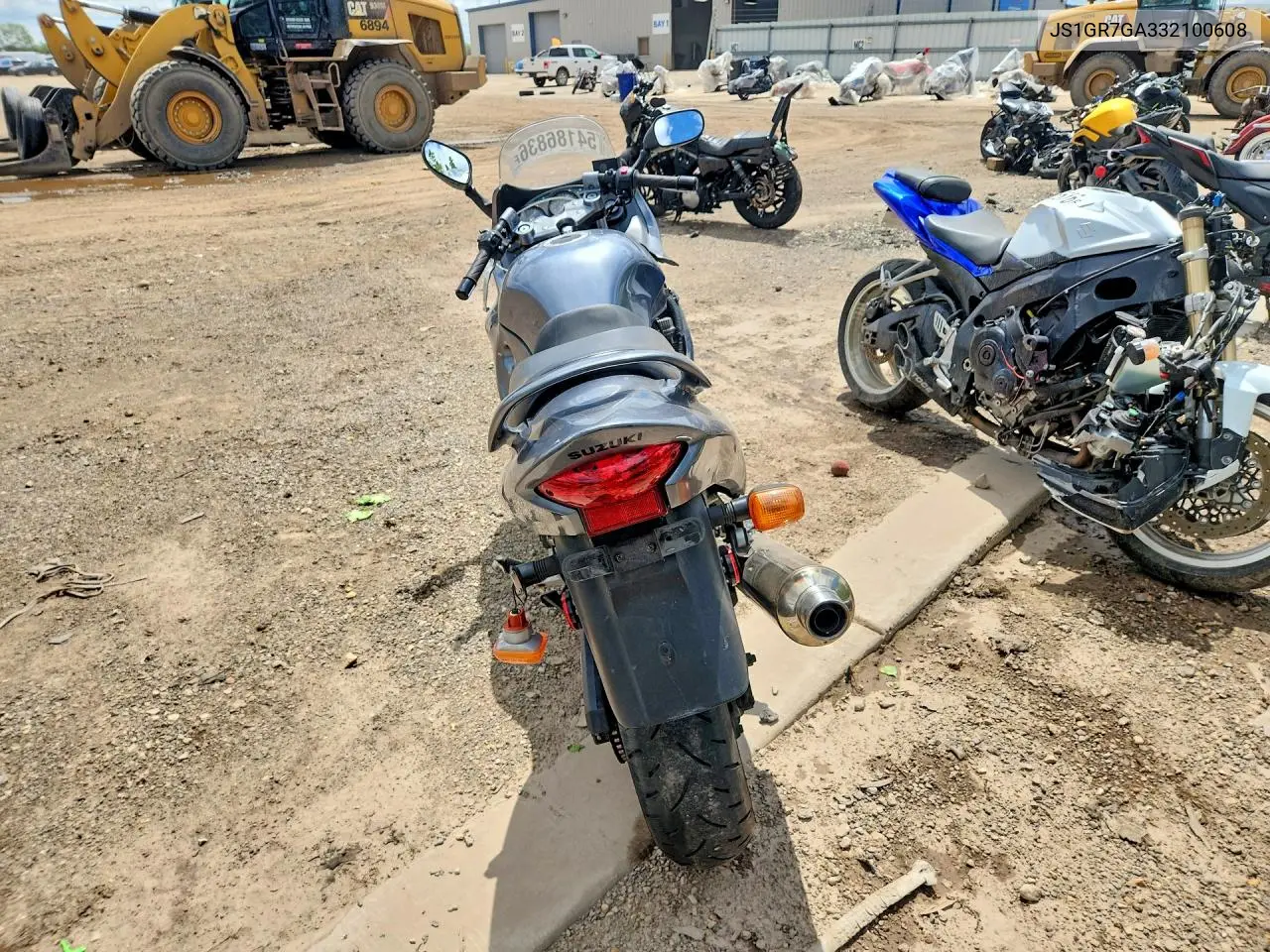2003 Suzuki Gsx750 F VIN: JS1GR7GA332100608 Lot: 54186836