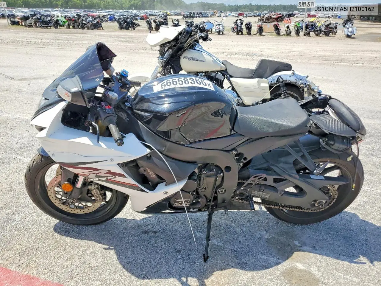 2017 Suzuki Gsx-R600 VIN: JS1GN7FA5H2100162 Lot: 56658366