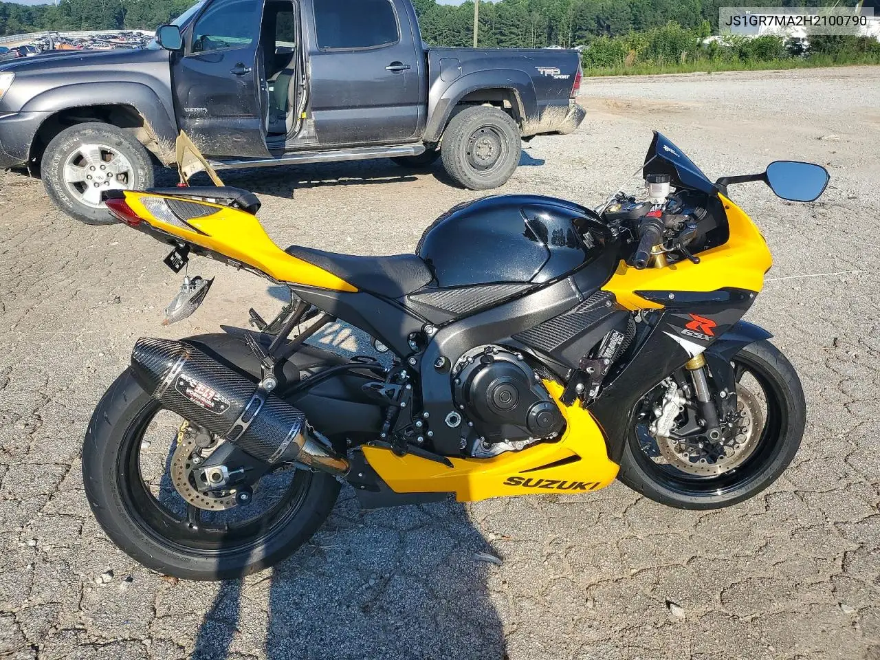 2017 Suzuki Gsx-R750 VIN: JS1GR7MA2H2100790 Lot: 57042476