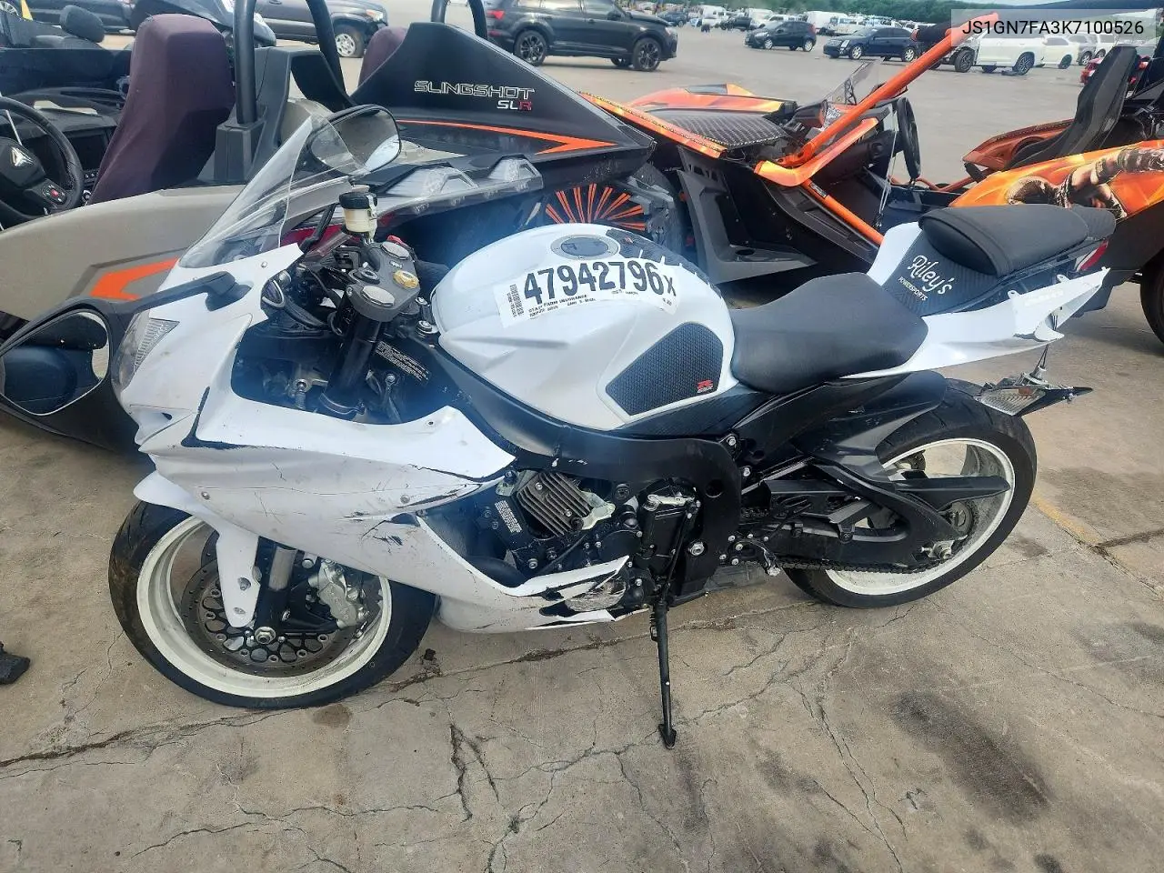 2019 Suzuki Gsx-R600 VIN: JS1GN7FA3K7100526 Lot: 47942796
