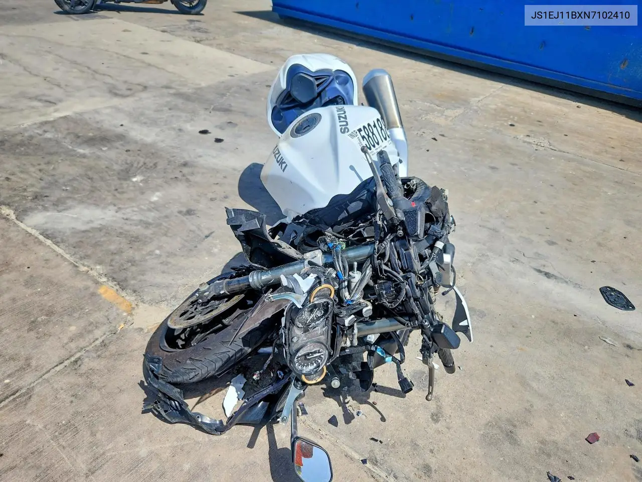 2022 Suzuki Gsx1300 Rr VIN: JS1EJ11BXN7102410 Lot: 58818896