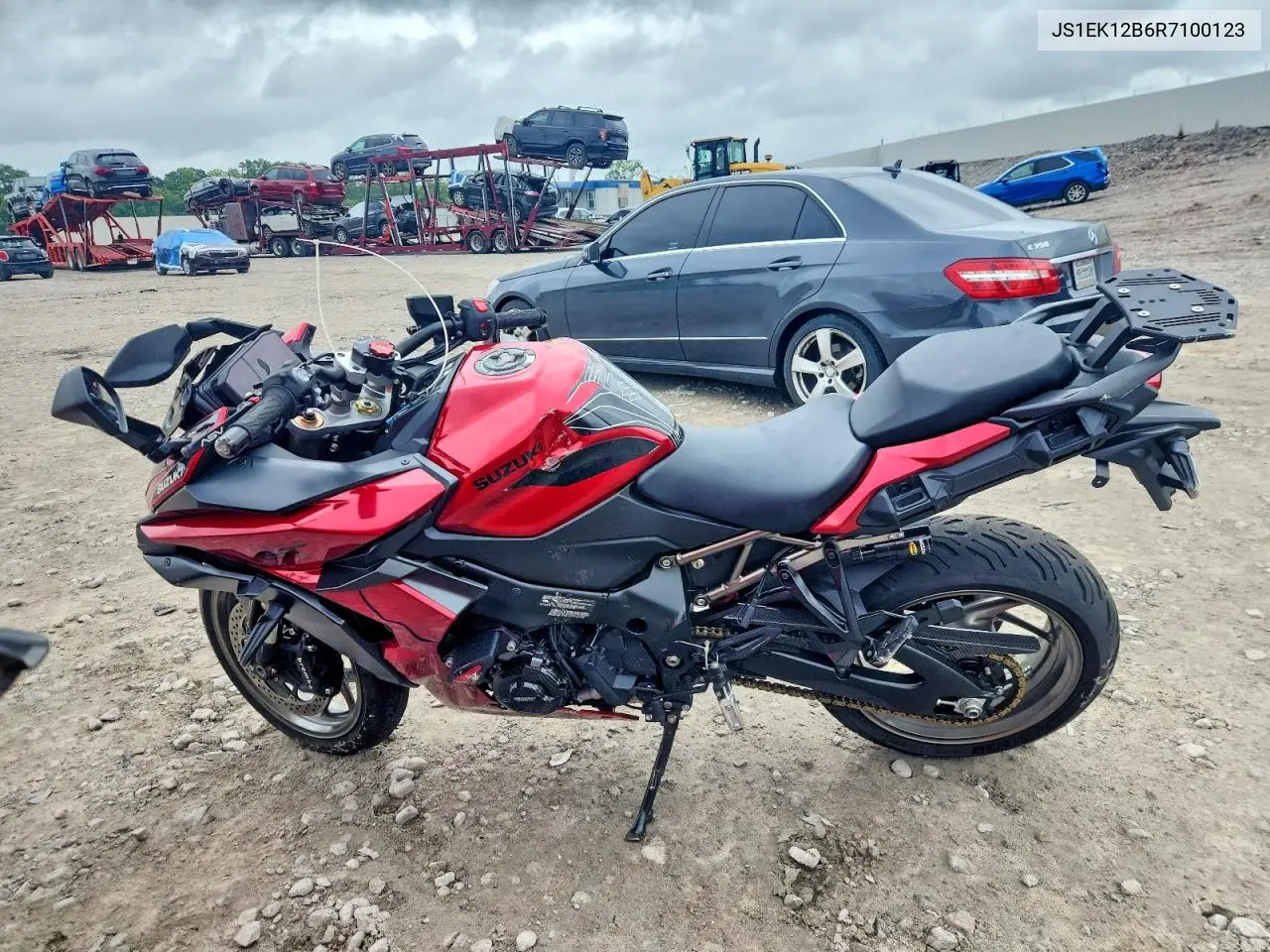 2024 Suzuki Gsx1000 Gt VIN: JS1EK12B6R7100123 Lot: 57855256