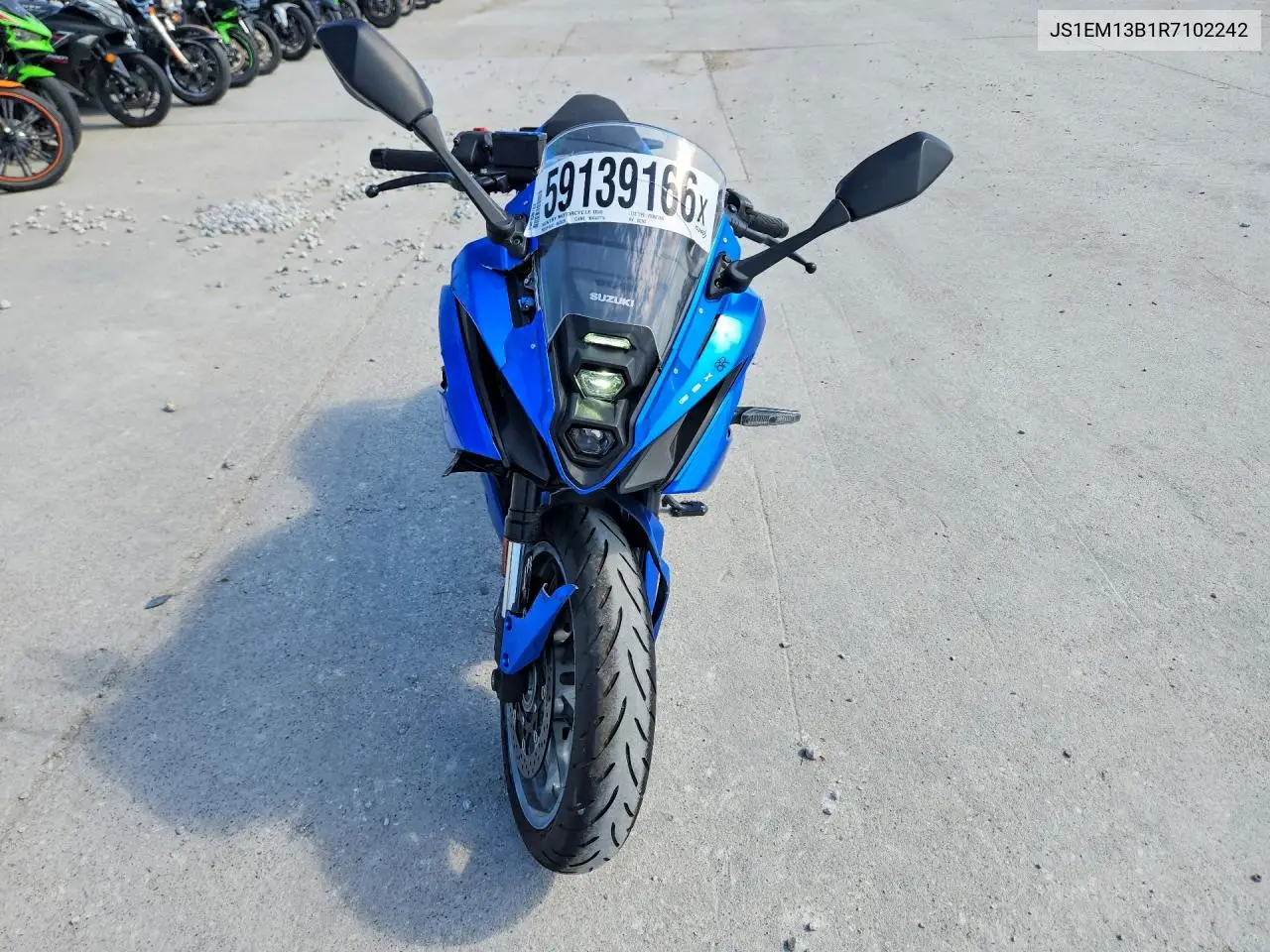 2024 Suzuki Gsx800 F VIN: JS1EM13B1R7102242 Lot: 59139166