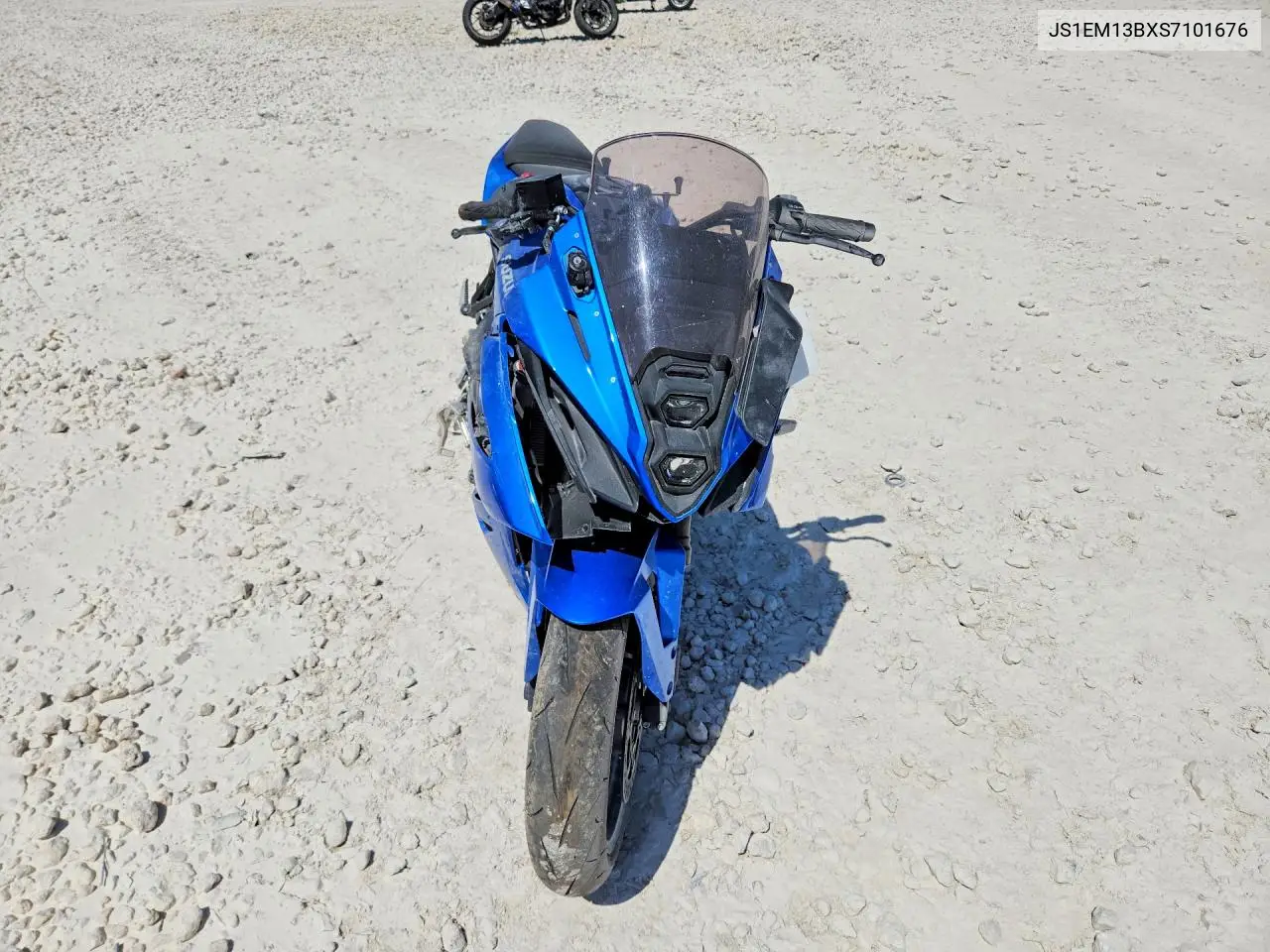 2025 Suzuki Gsx800 F VIN: JS1EM13BXS7101676 Lot: 61330506