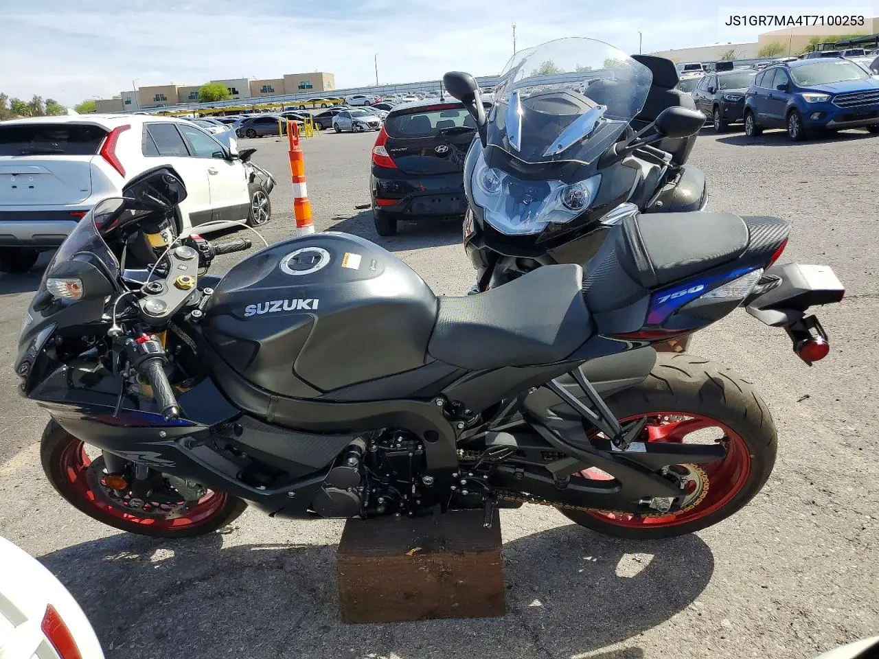2026 Suzuki Gsx-R750 VIN: JS1GR7MA4T7100253 Lot: 49374236