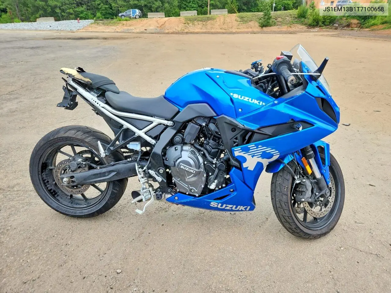 2026 Suzuki Gsx800 F VIN: JS1EM13B1T7100658 Lot: 57537546