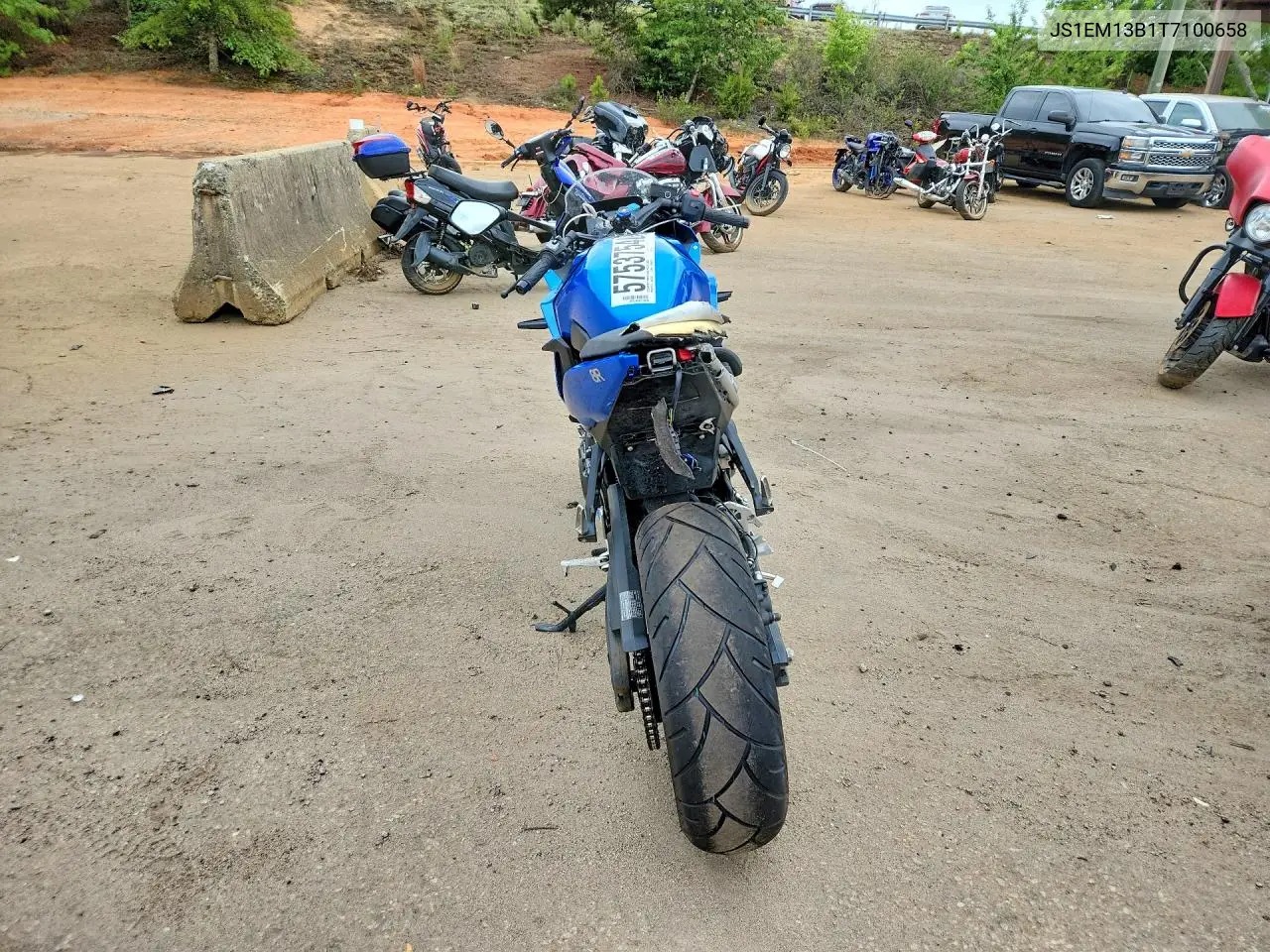 2026 Suzuki Gsx800 F VIN: JS1EM13B1T7100658 Lot: 57537546