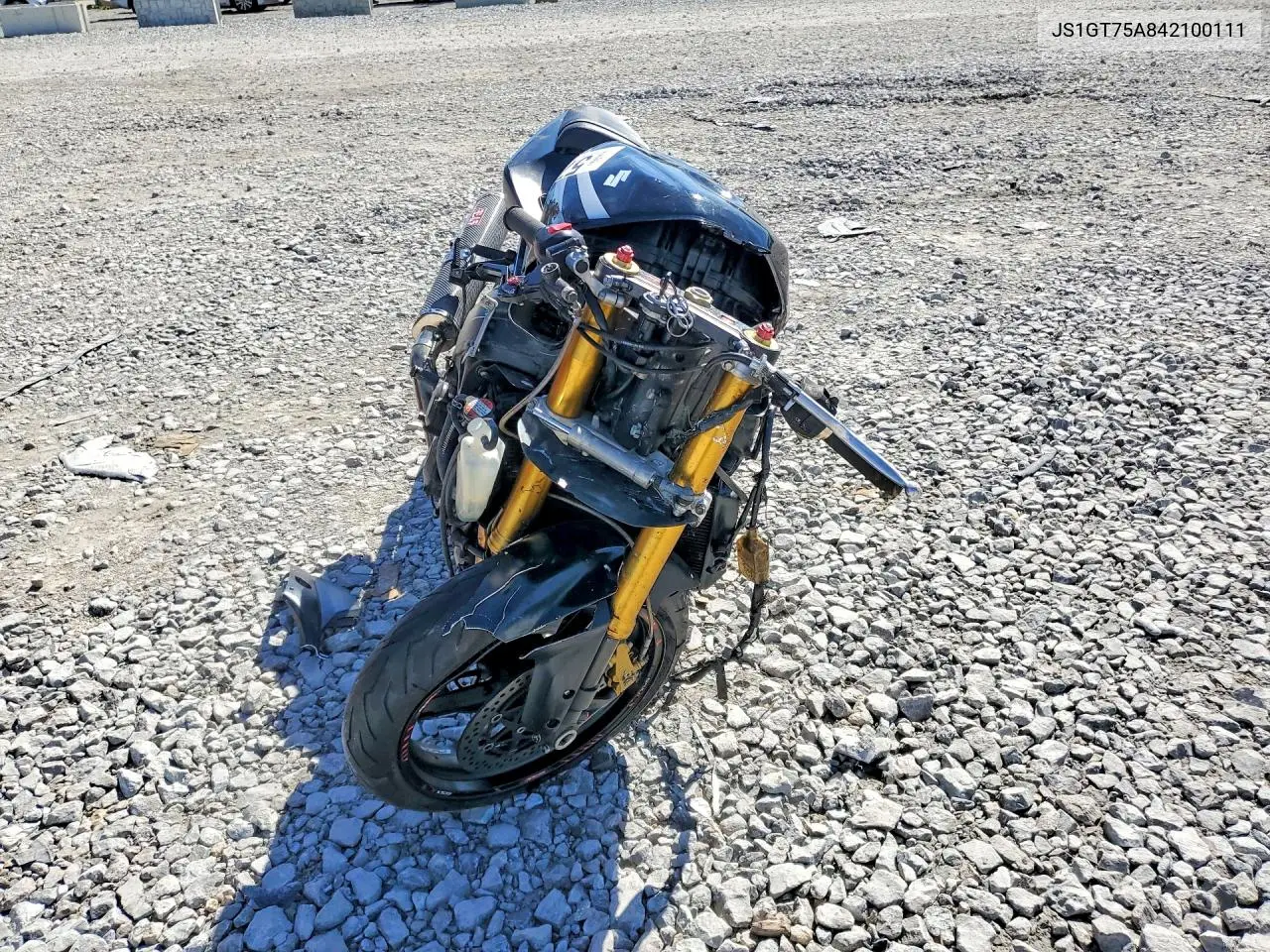 2004 Suzuki Gsx-R1000 VIN: JS1GT75A842100111 Lot: 57161806