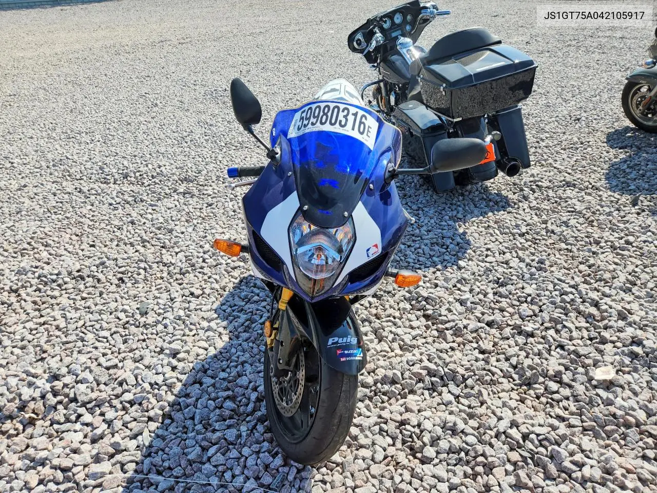 2004 Suzuki Gsx-R1000 VIN: JS1GT75A042105917 Lot: 59980316