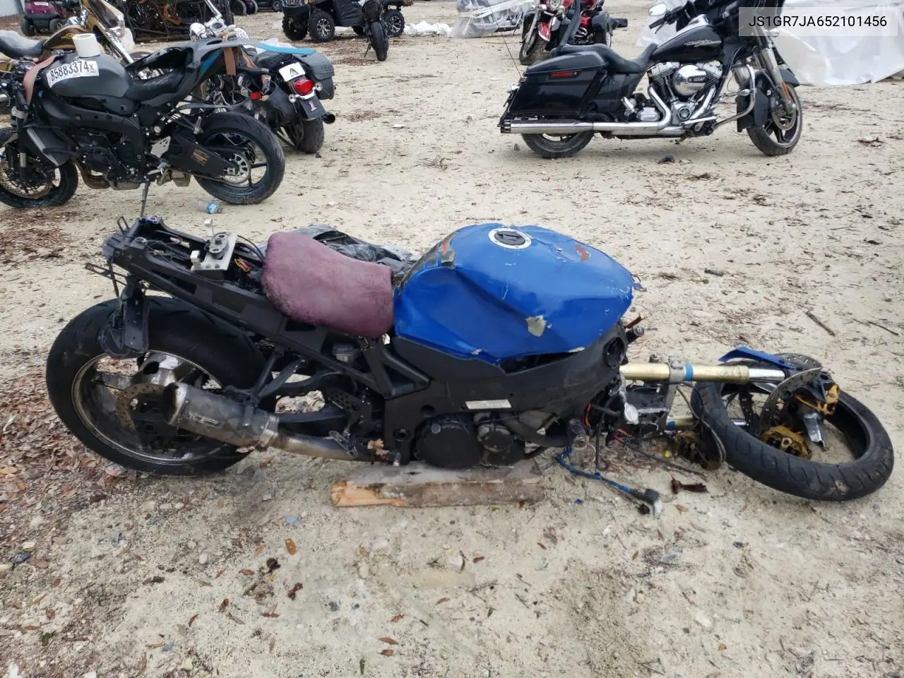 2005 Suzuki Gsx-R750 K VIN: JS1GR7JA652101456 Lot: 61490166