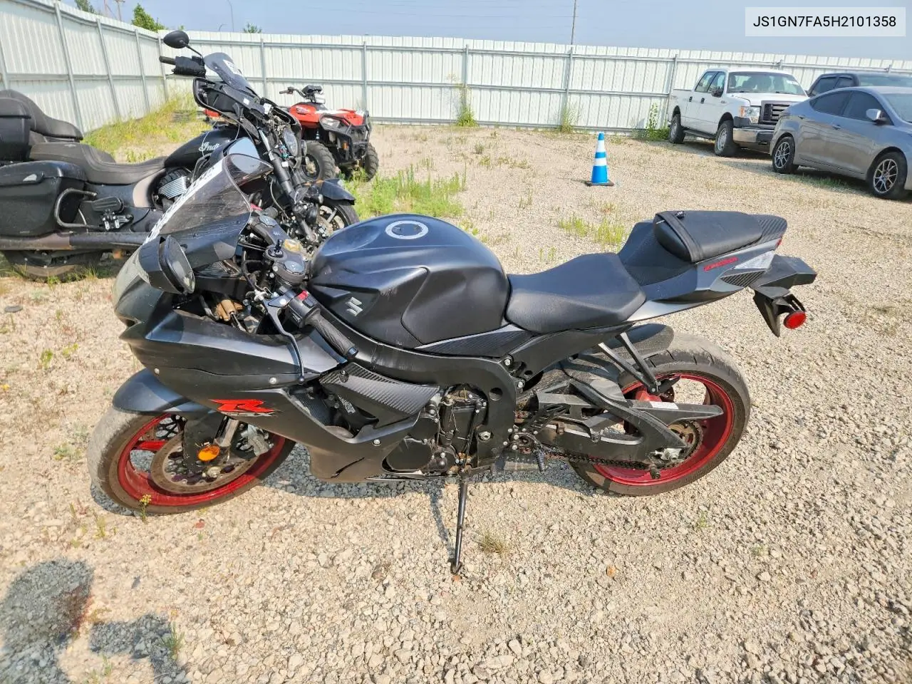 2017 Suzuki Gsx-R600 VIN: JS1GN7FA5H2101358 Lot: 61893616
