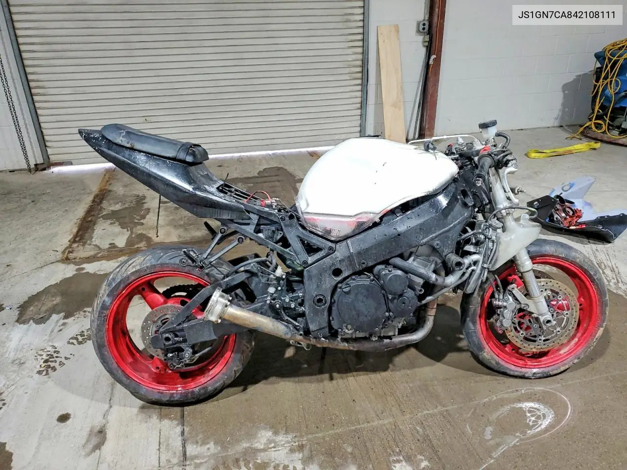 2004 Suzuki Gsx-R600 K VIN: JS1GN7CA842108111 Lot: 77746225