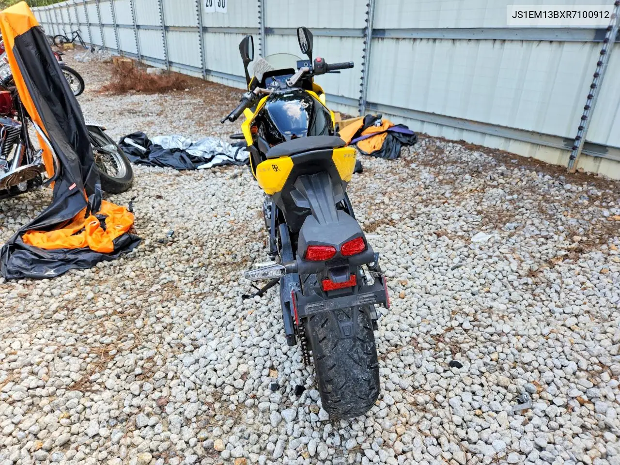 2024 Suzuki Gsx800 F VIN: JS1EM13BXR7100912 Lot: 55860826