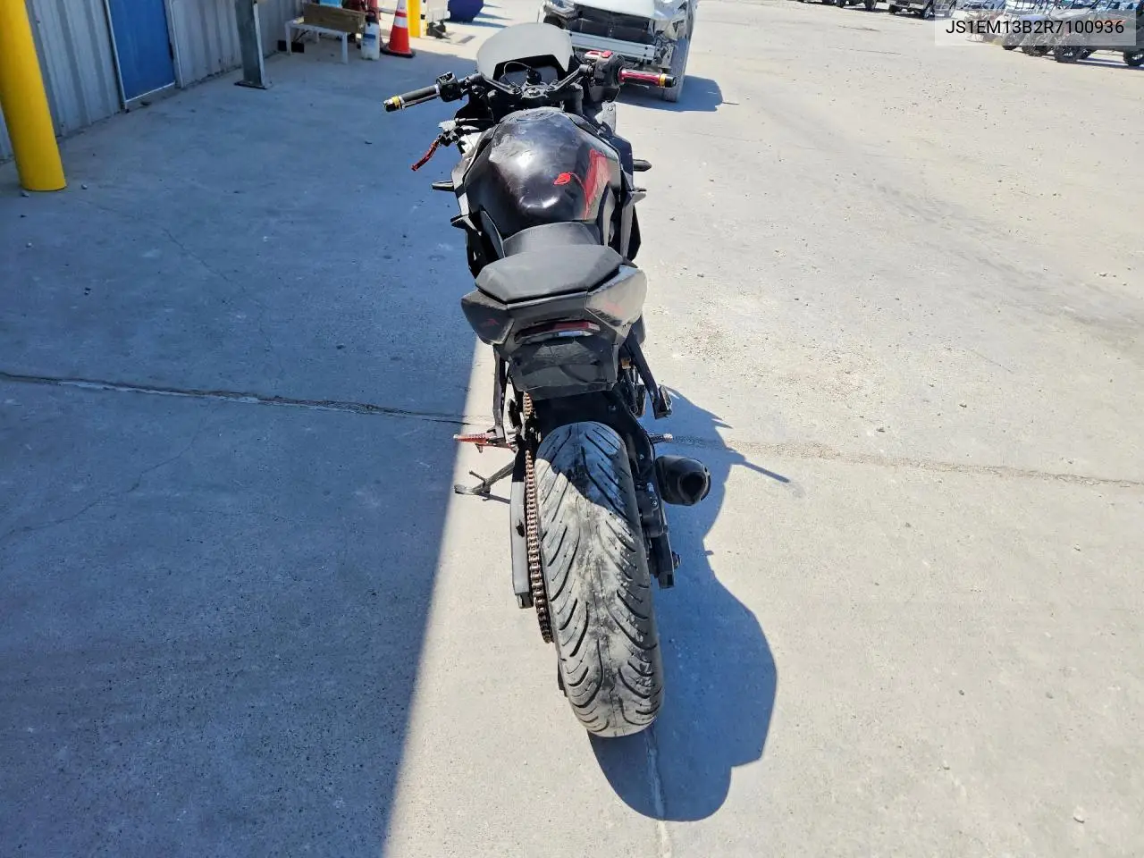 2024 Suzuki Gsx800 F VIN: JS1EM13B2R7100936 Lot: 59846296