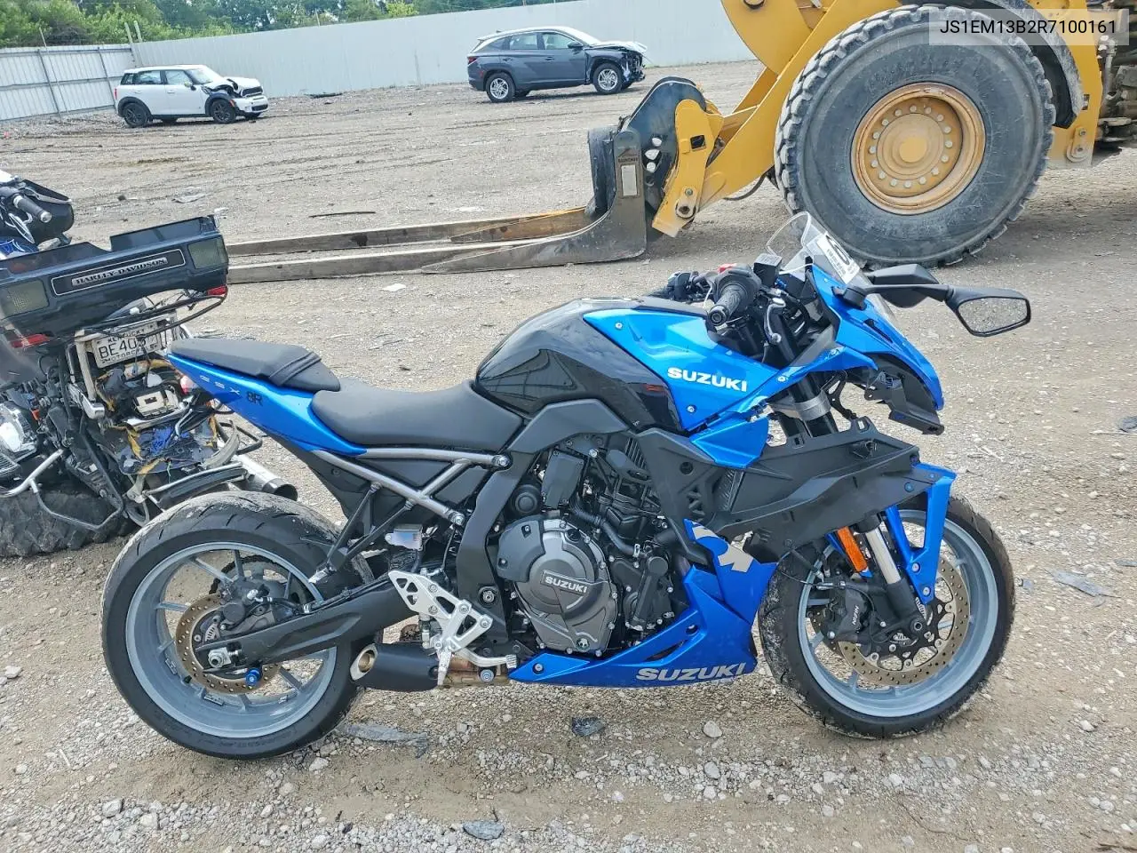 2024 Suzuki Gsx800 F VIN: JS1EM13B2R7100161 Lot: 60239276