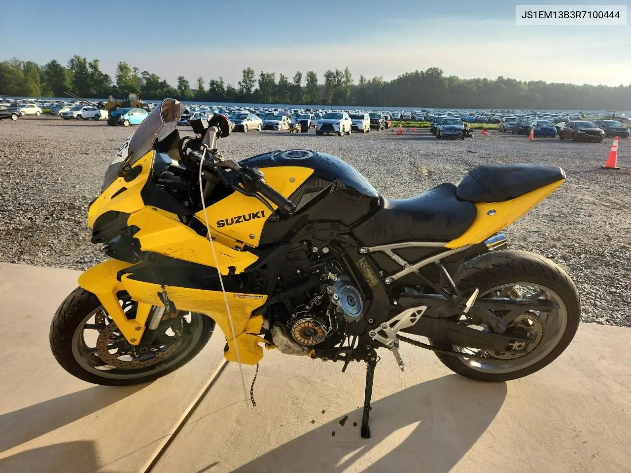 2024 Suzuki Gsx800 F VIN: JS1EM13B3R7100444 Lot: 61287376
