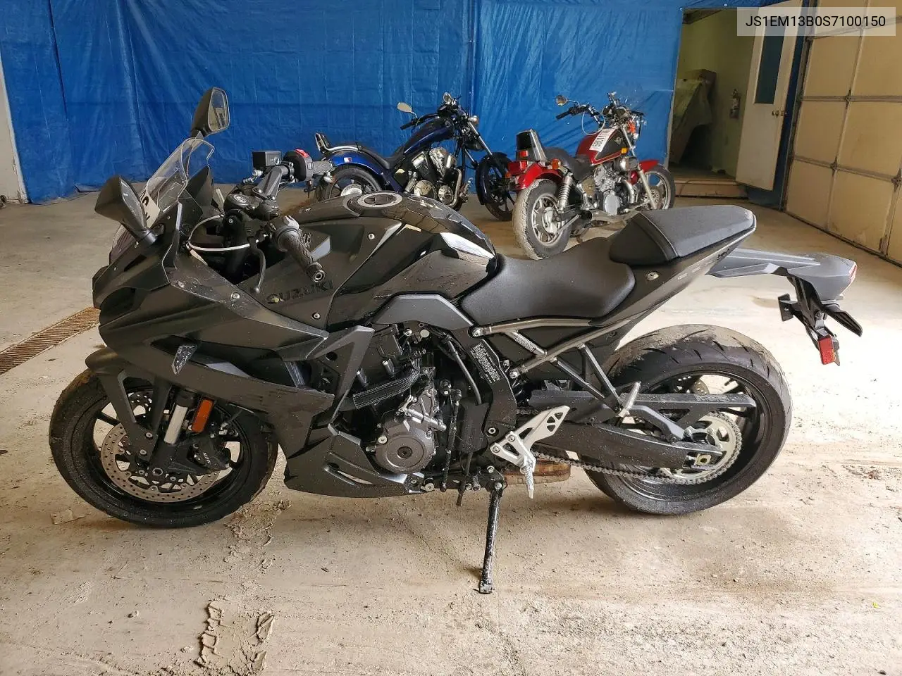 2025 Suzuki Gsx800 F VIN: JS1EM13B0S7100150 Lot: 58292986
