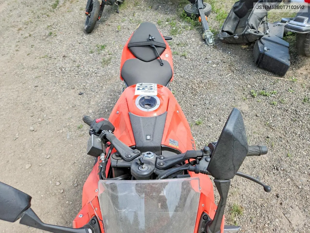 2026 Suzuki Gsx800 F VIN: JS1EM13B0T7102692 Lot: 59117836