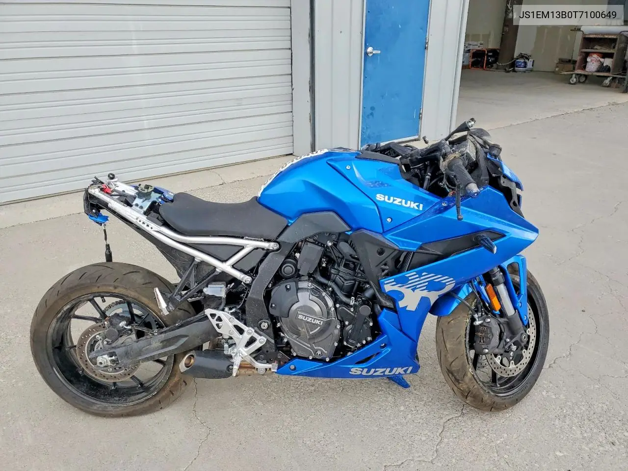 2026 Suzuki Gsx800 F VIN: JS1EM13B0T7100649 Lot: 62264046