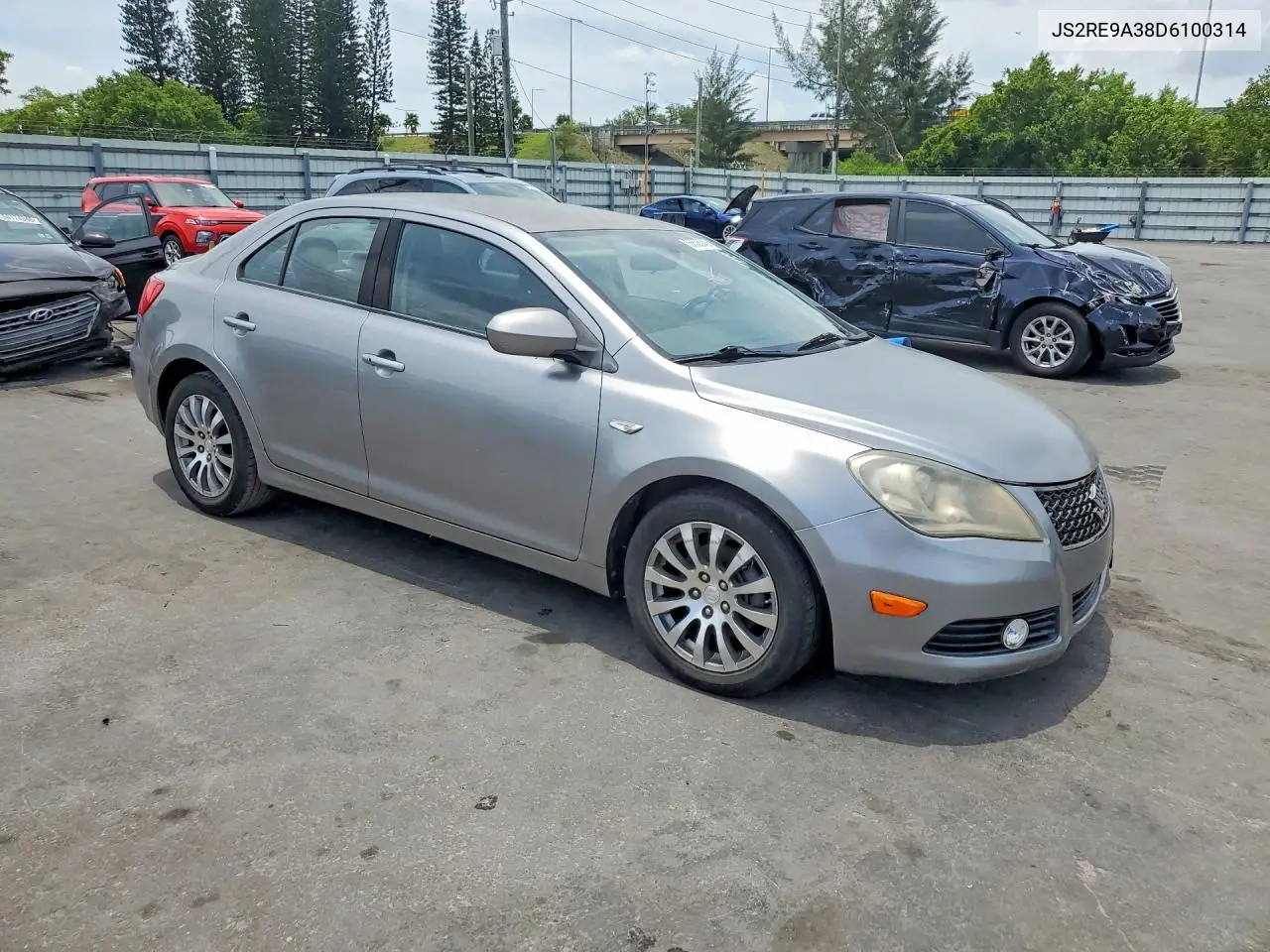2013 Suzuki Kizashi Se VIN: JS2RE9A38D6100314 Lot: 56505946