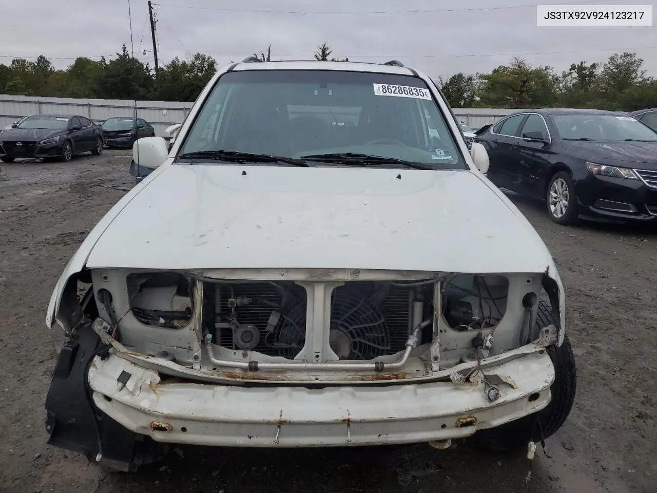 2002 Suzuki Xl7 Plus VIN: JS3TX92V924123217 Lot: 86286835