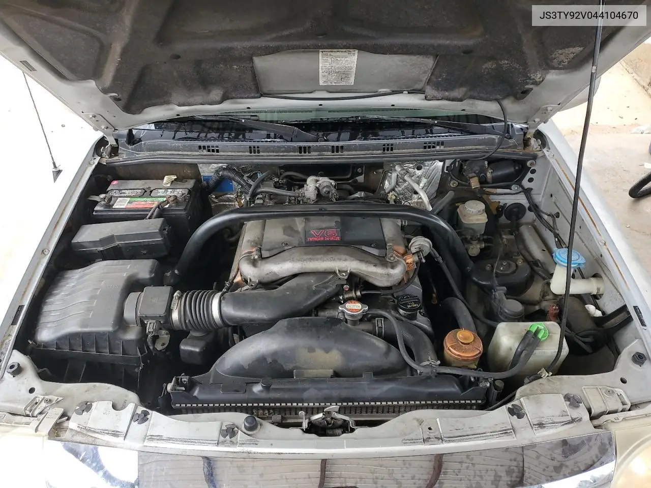 2004 Suzuki Xl7 Ex VIN: JS3TY92V044104670 Lot: 81330475