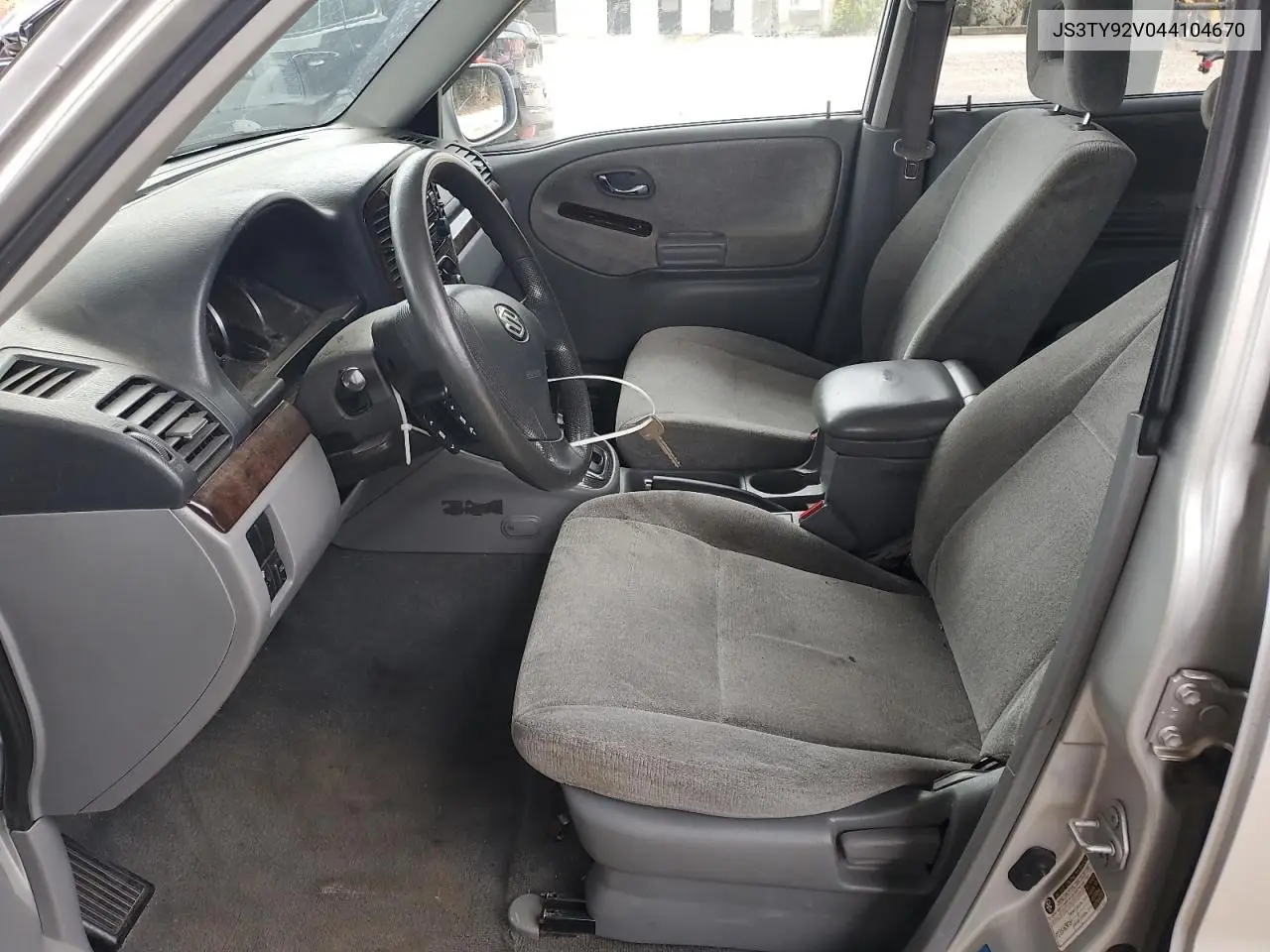 2004 Suzuki Xl7 Ex VIN: JS3TY92V044104670 Lot: 81330475