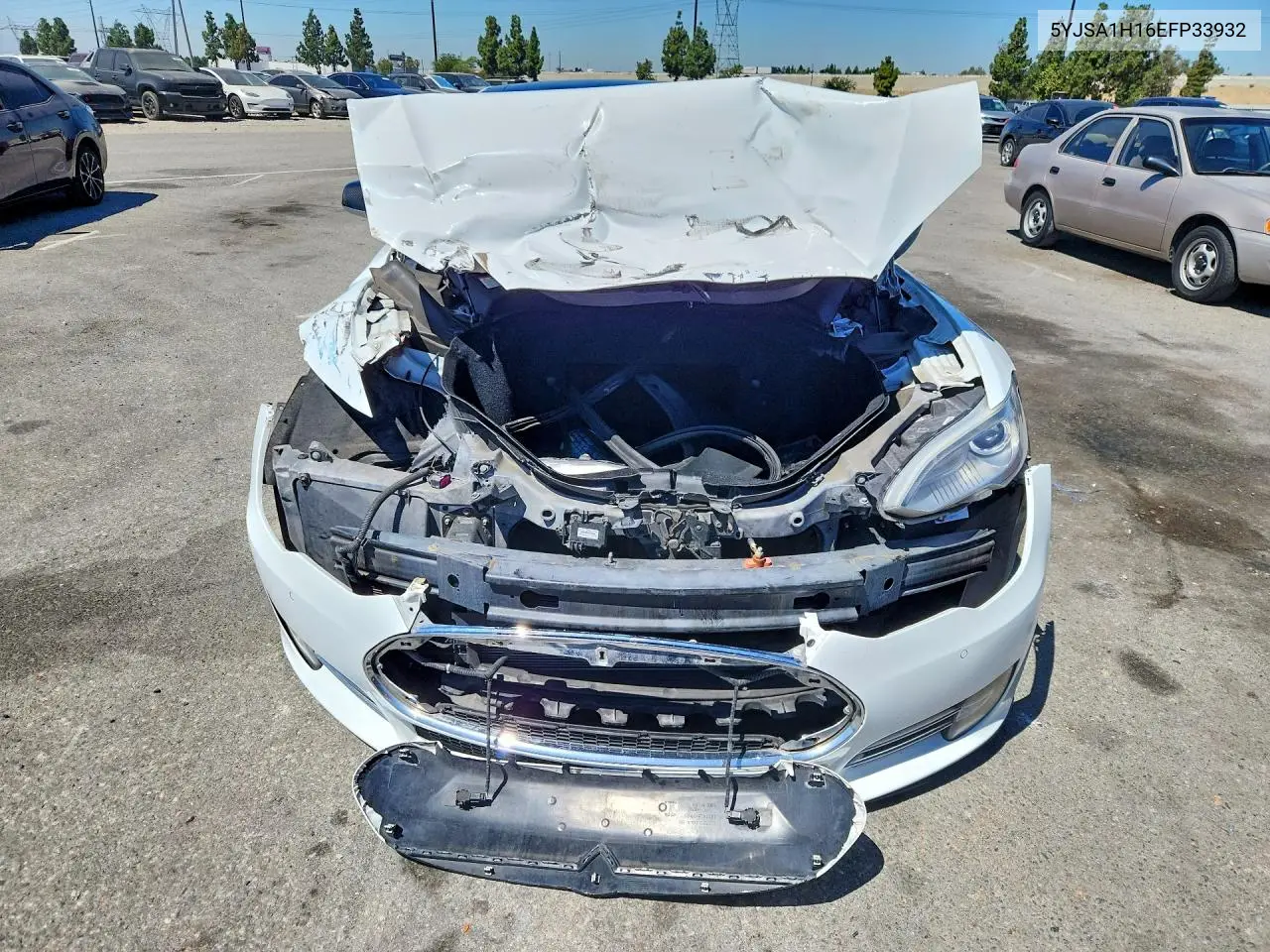 2014 Tesla Model S VIN: 5YJSA1H16EFP33932 Lot: 59732216