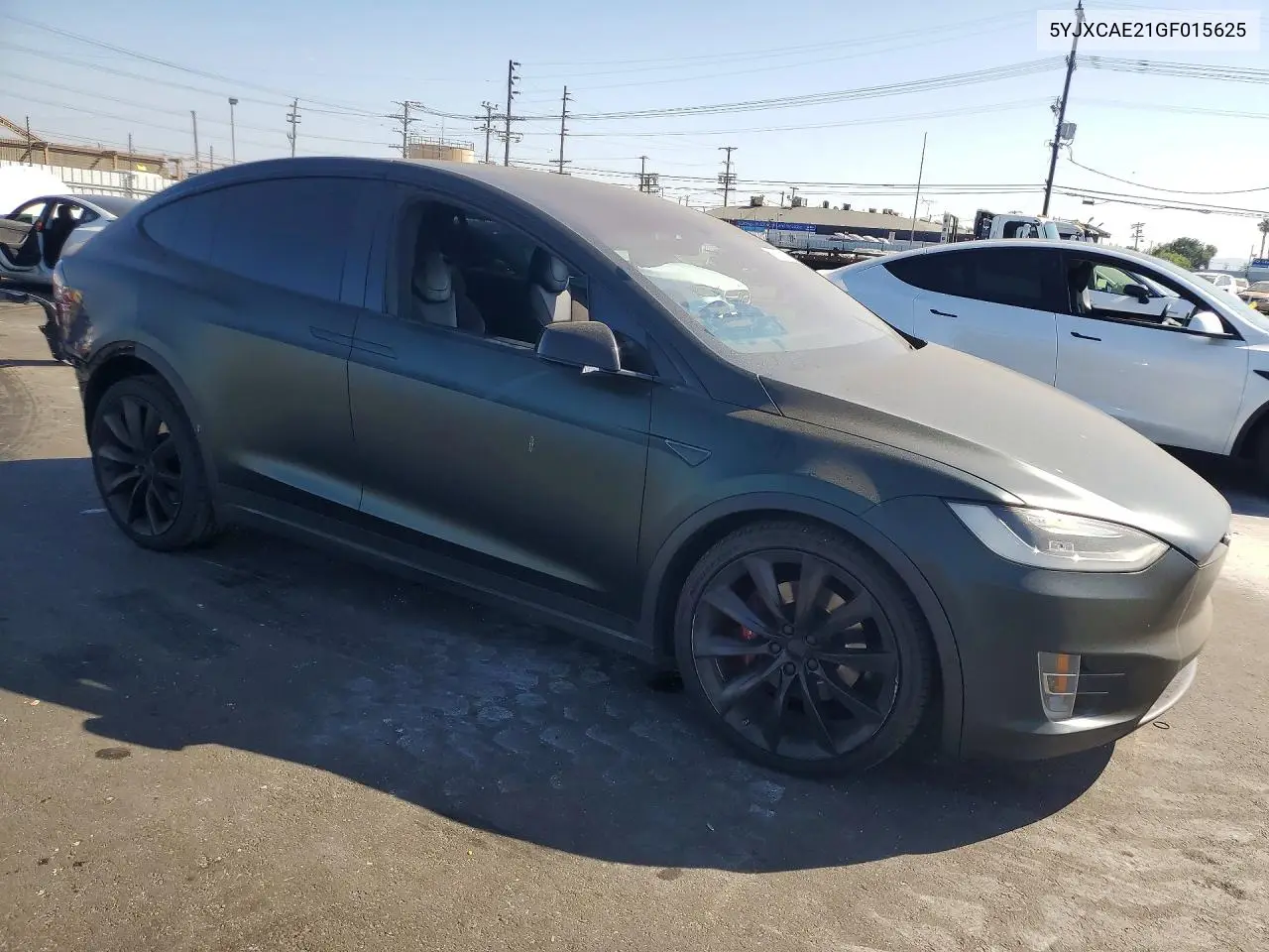 2016 Tesla Model X VIN: 5YJXCAE21GF015625 Lot: 56080216