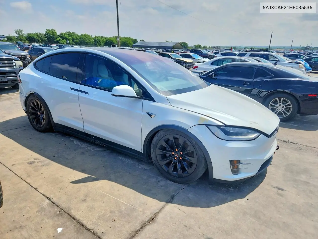 2017 Tesla Model X VIN: 5YJXCAE21HF035536 Lot: 55582066