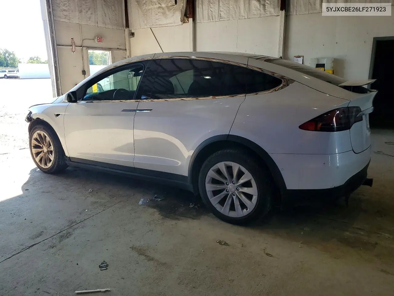 2020 Tesla Model X VIN: 5YJXCBE26LF271923 Lot: 57573456