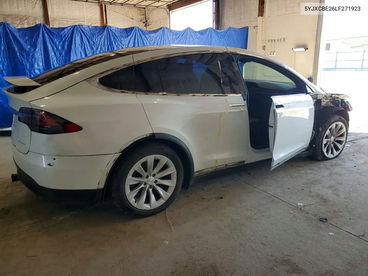 2020 Tesla Model X VIN: 5YJXCBE26LF271923 Lot: 57573456