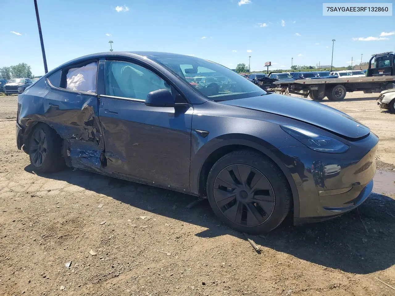 2024 Tesla Model Y VIN: 7SAYGAEE3RF132860 Lot: 53997976