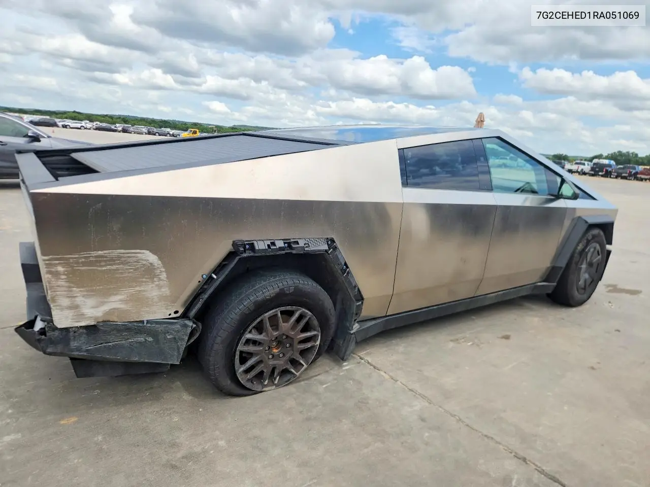 2024 Tesla Cybertruck VIN: 7G2CEHED1RA051069 Lot: 56653746