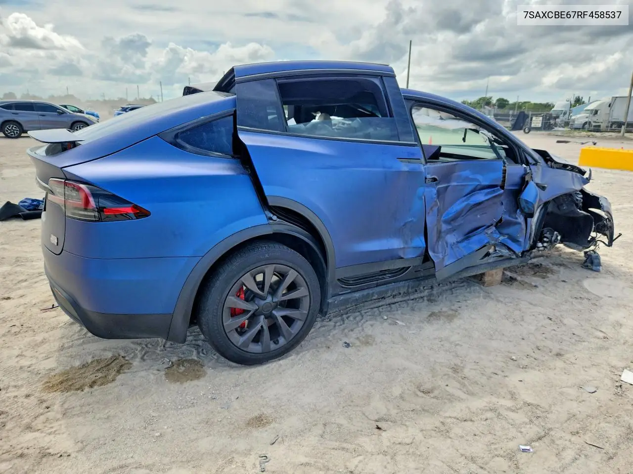 2024 Tesla Model X VIN: 7SAXCBE67RF458537 Lot: 59718656
