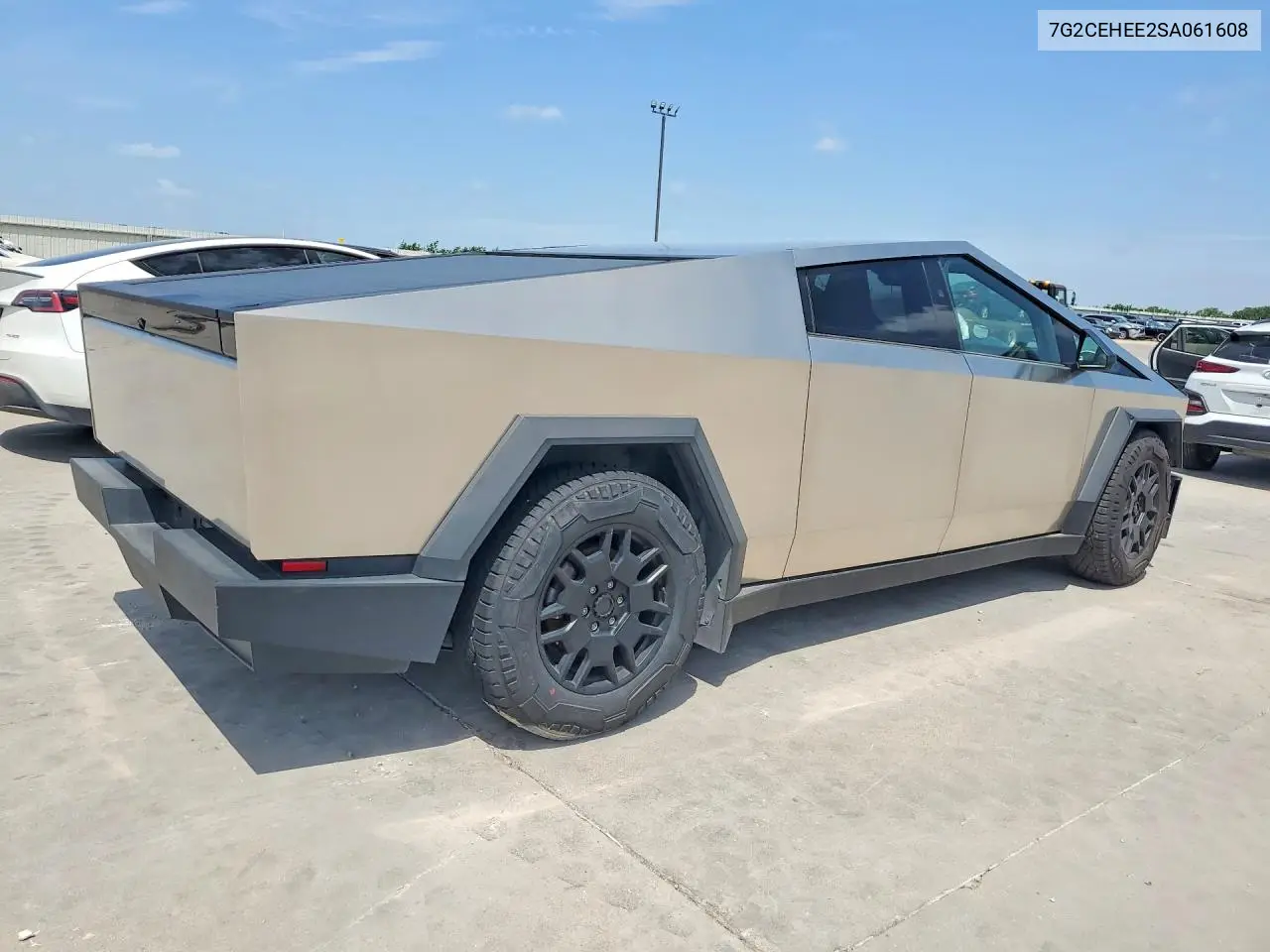 2025 Tesla Cybertruck VIN: 7G2CEHEE2SA061608 Lot: 57438226