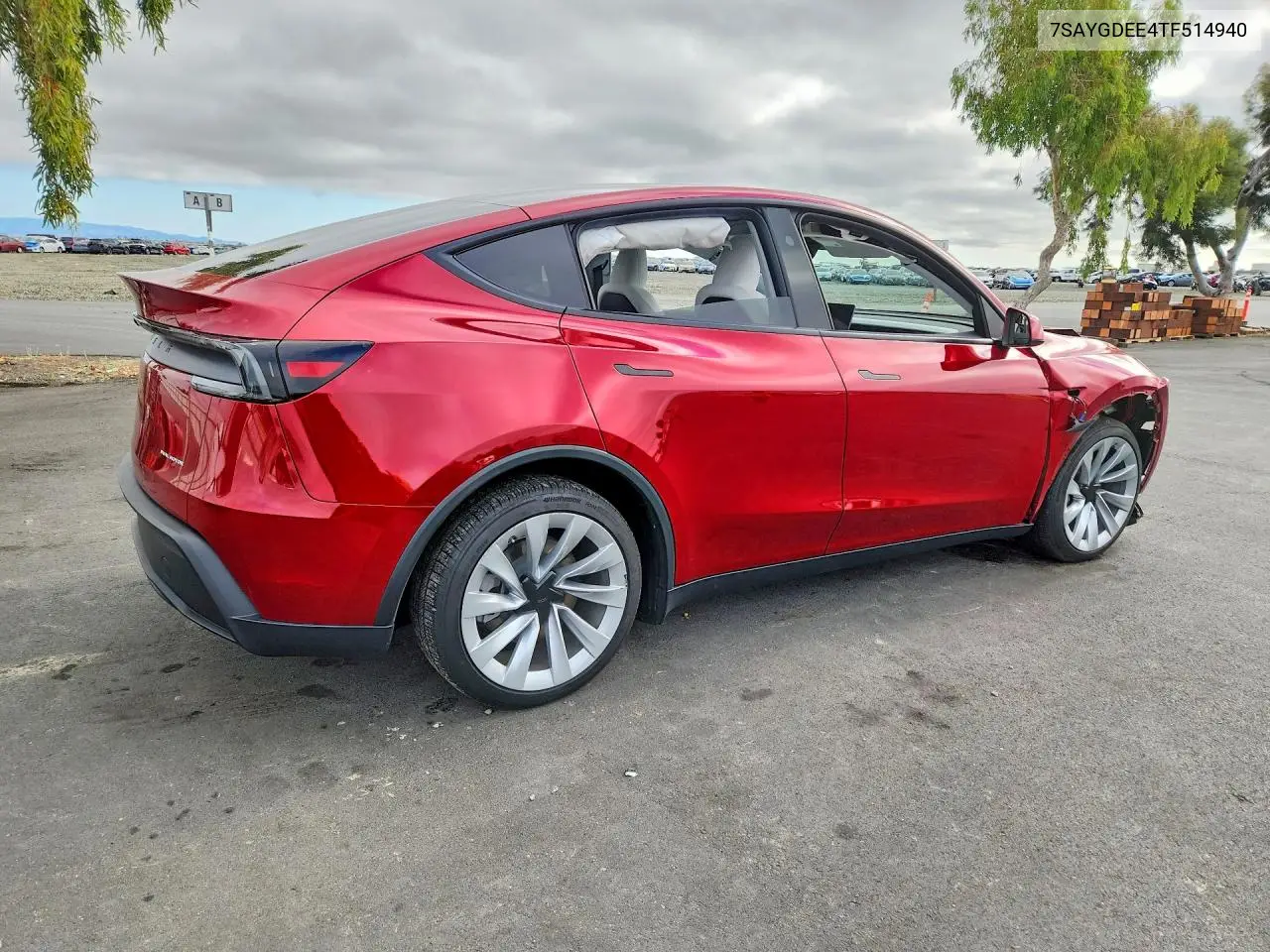 2026 Tesla Model Y VIN: 7SAYGDEE4TF514940 Lot: 57891316