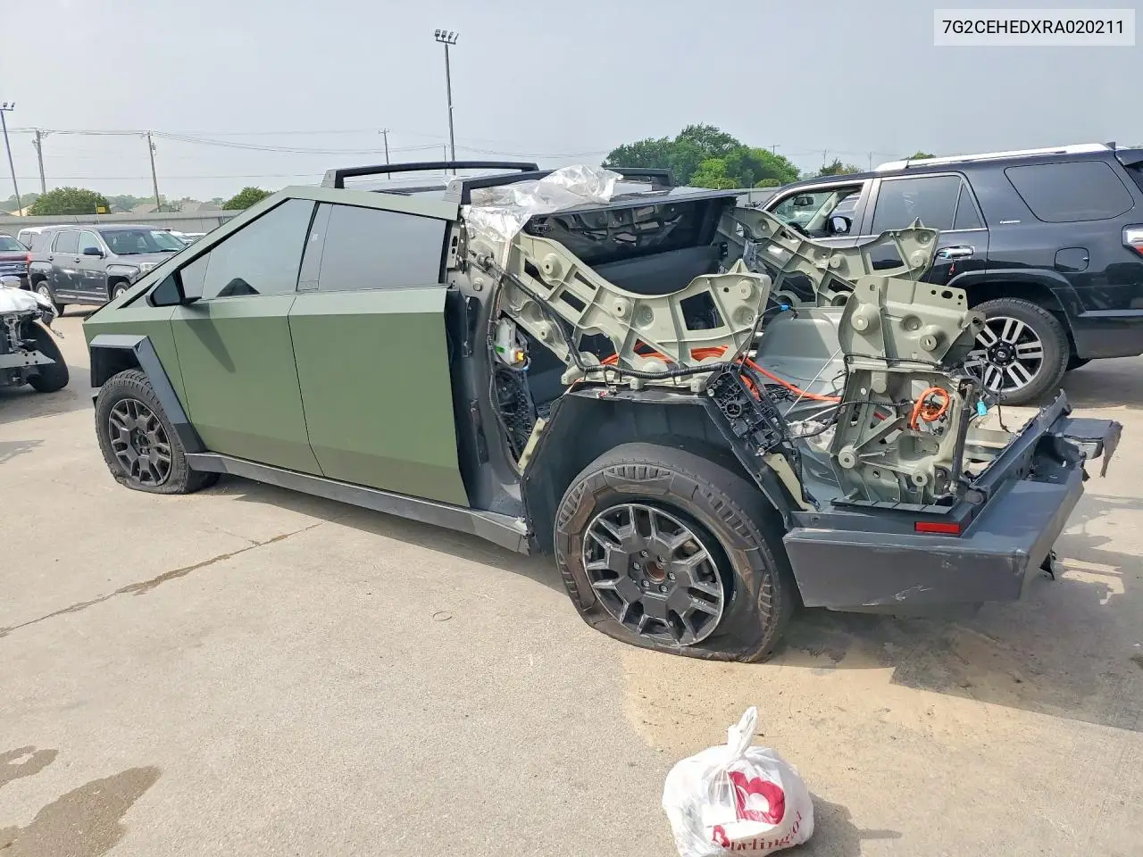 2024 Tesla Cybertruck VIN: 7G2CEHEDXRA020211 Lot: 51009016