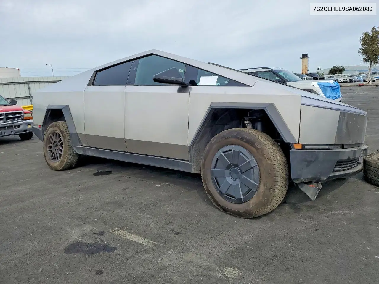 2025 Tesla Cybertruck VIN: 7G2CEHEE9SA062089 Lot: 47986756