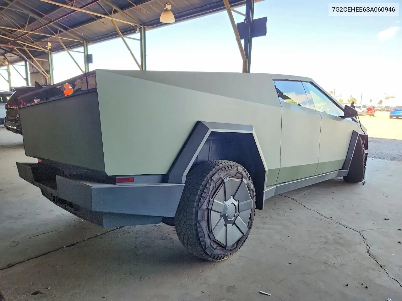 2025 Tesla Cybertruck VIN: 7G2CEHEE6SA060946 Lot: 59718586